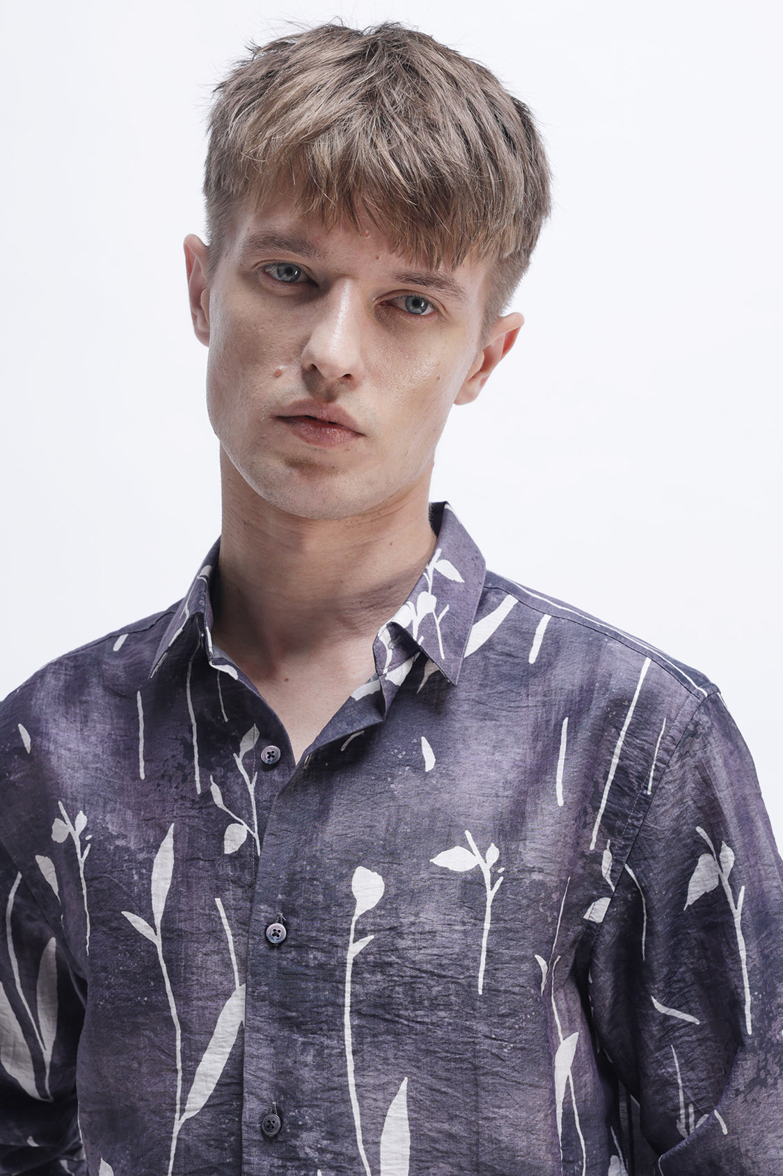 LEAF PRINTED SHIRT
