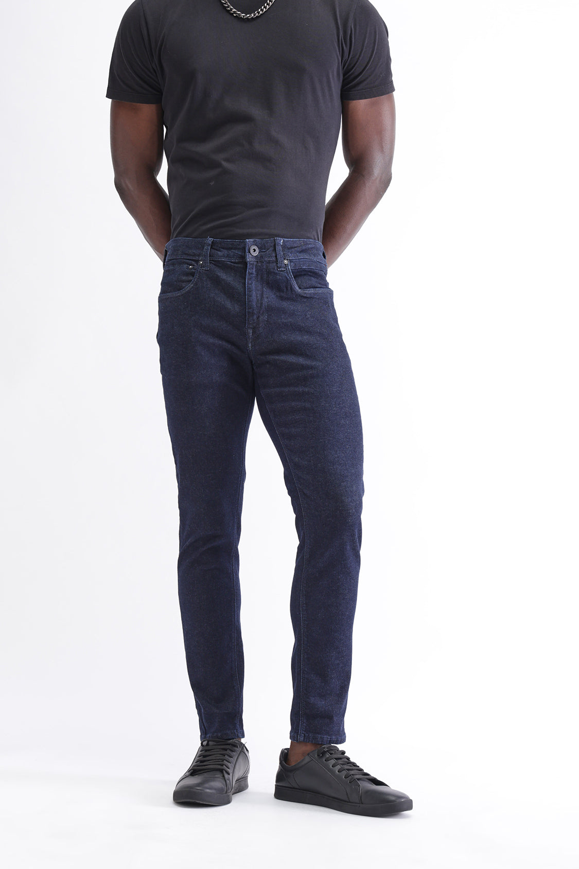 SLIM FIT DARK WASH JEANS