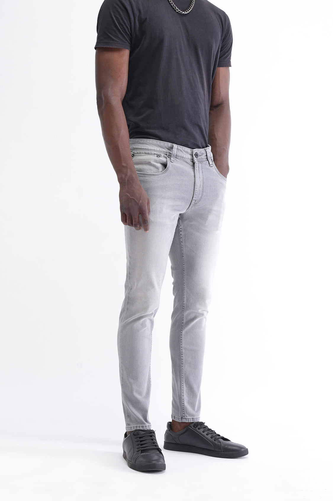 Men Slim Mid Rise Grey Jeans