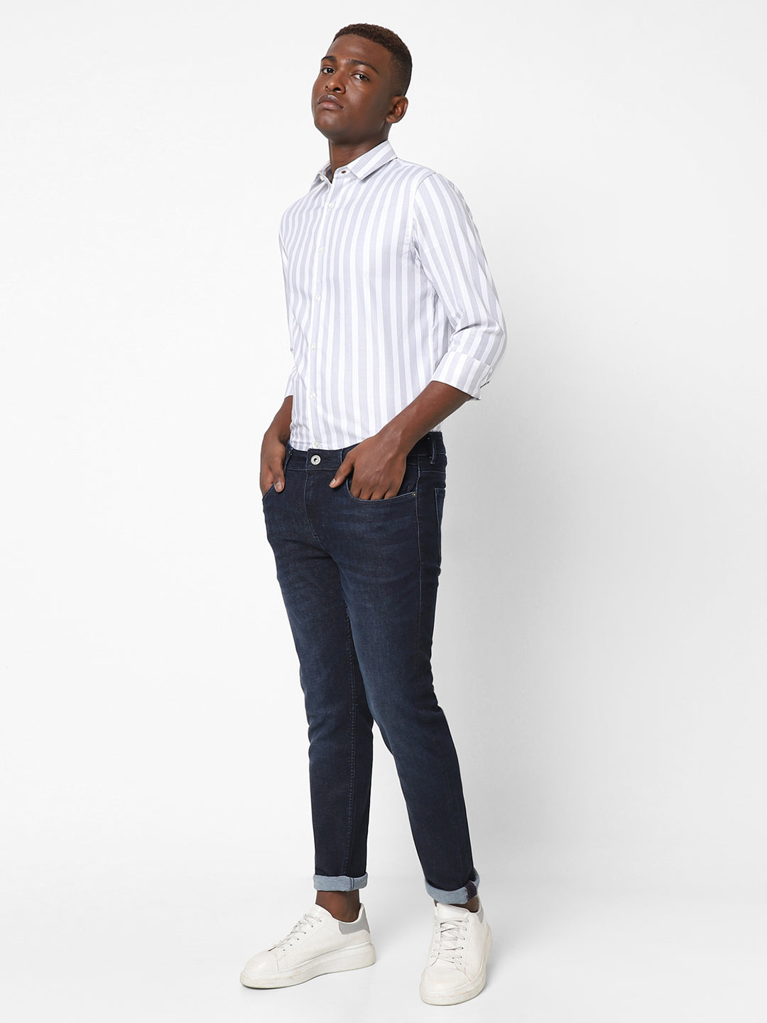 Men Slim Mid Rise Dark Blue Jeans