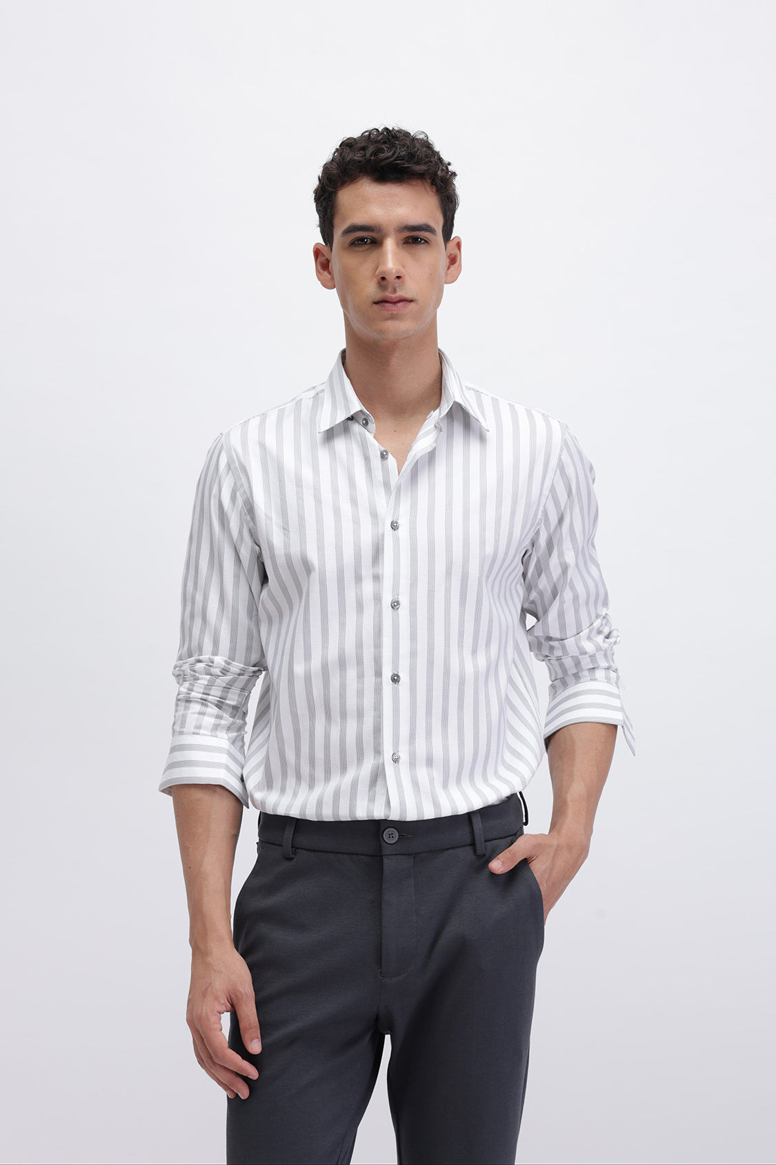 VERTICAL STRIPED SLIM FIT SHIRT