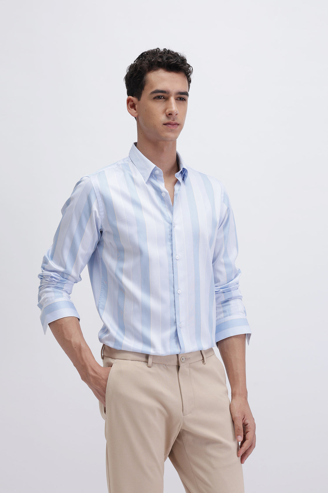 VERTICAL STRIPED SHIRT