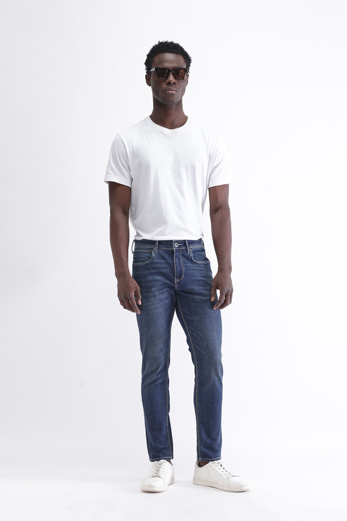 SLIM FIT MID WASH JEANS