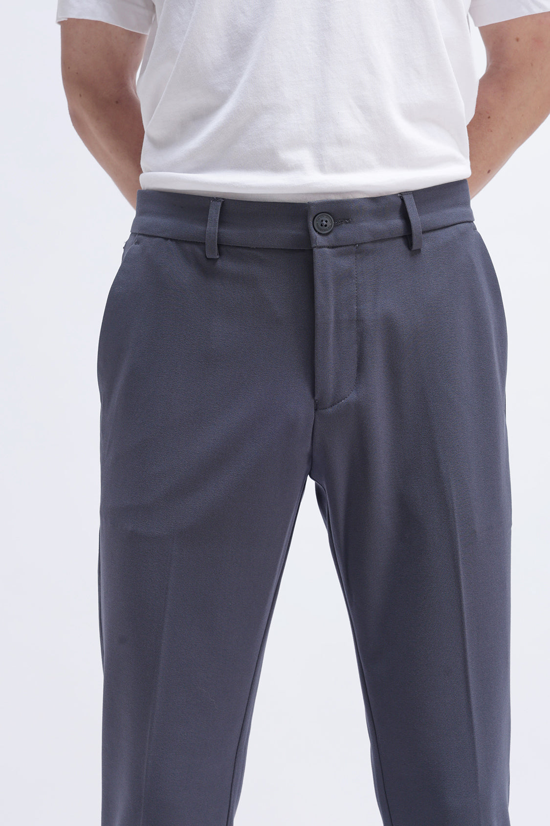 SLIM FIT CASUAL TROUSER