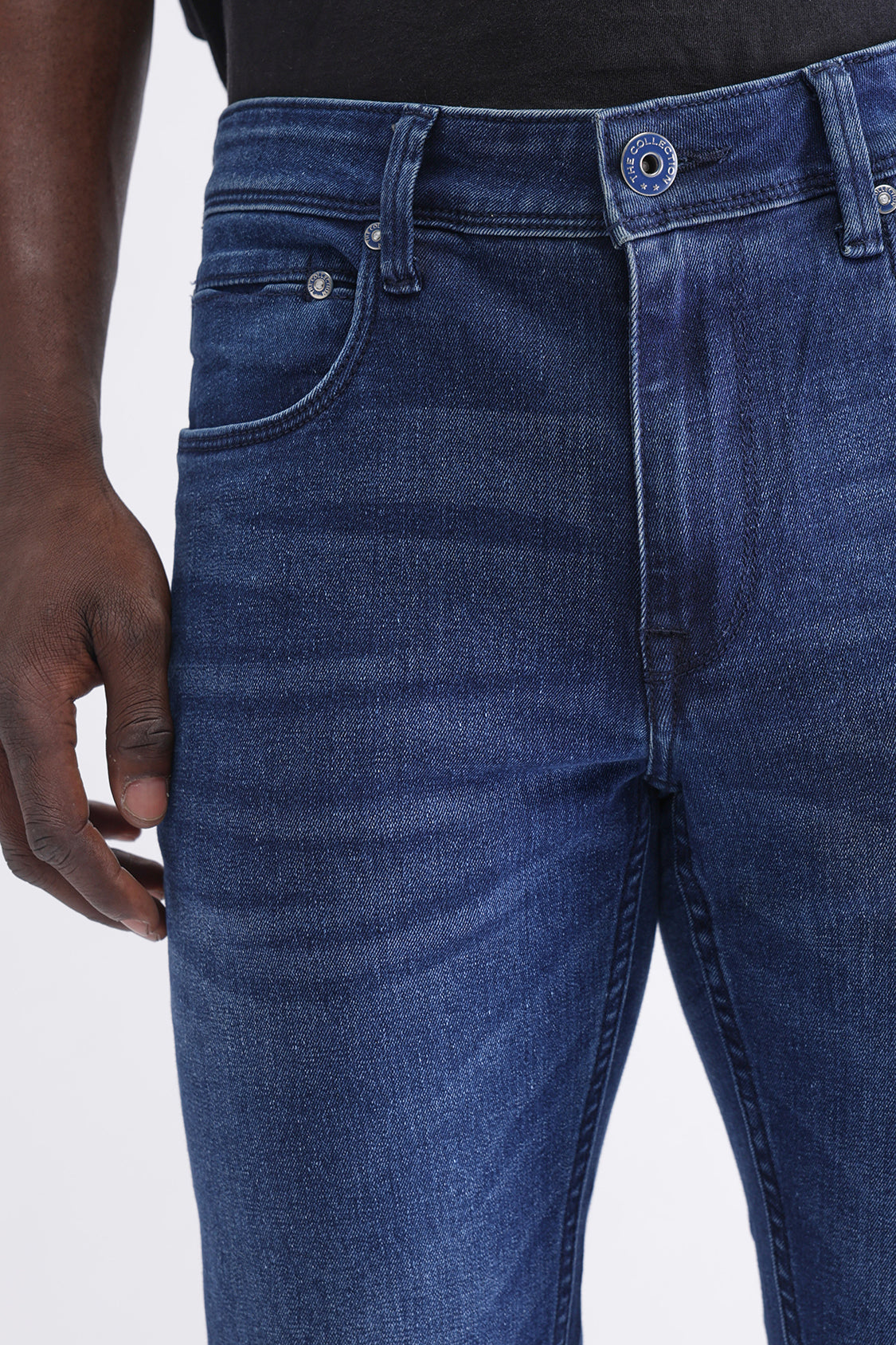 Men Slim Mid Rise Blue Jeans
