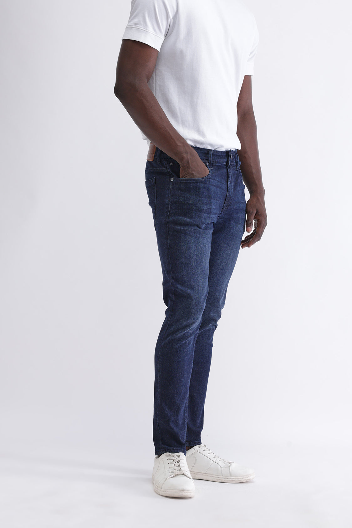 SLIM FIT MID WASH JEANS