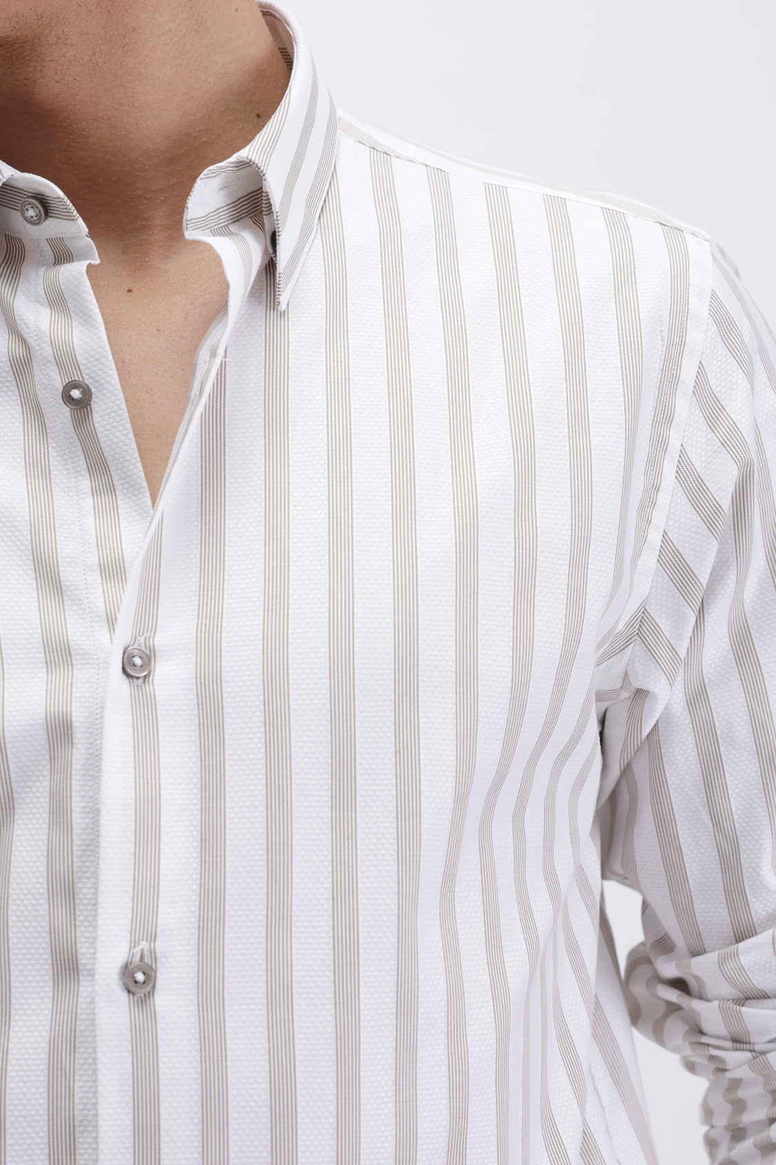 VERTICAL STRIPED SLIM FIT SHIRT