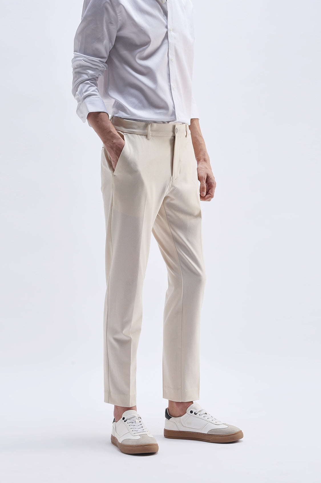 SLIM FIT CASUAL TROUSER